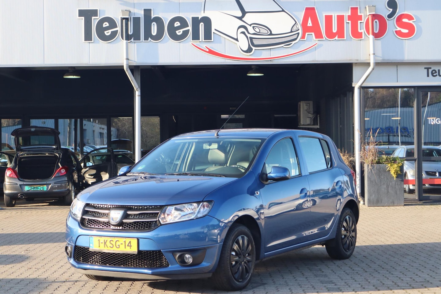 Dacia Sandero - 0.9 TCe Lauréate Airco, Apple Carplay, Navigatie, Cruise control - AutoWereld.nl