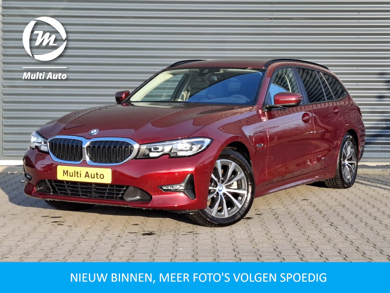 BMW 3-serie Touring - 320e Sportline Plug in Hybrid PHEV | Half Lederen Sporstoelen Verwarmd | M Sportstuur | Ap - AutoWereld.nl