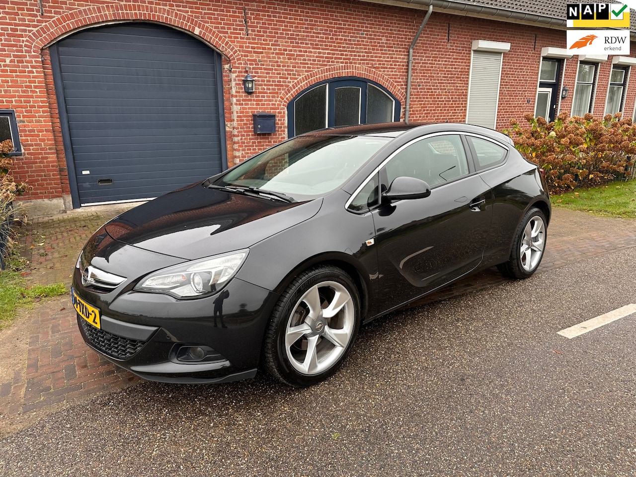 Opel Astra GTC - 1.6 Turbo Sport APK 31-05-2025 - AutoWereld.nl