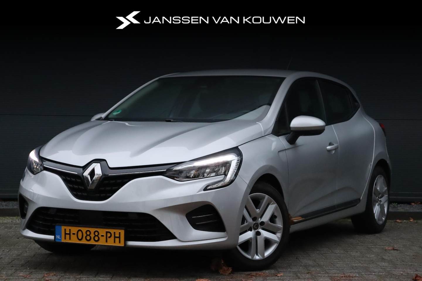 Renault Clio - 1.0 TCe Bi-Fuel Zen Trekhaak Navi Apple Carplay Airco - AutoWereld.nl