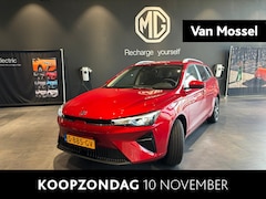 MG 5 - 5 Standard Range Luxury 50 kWh | 1e-Eigenaar | Leder | Navi | 360 Camera | Apple CarPlay |