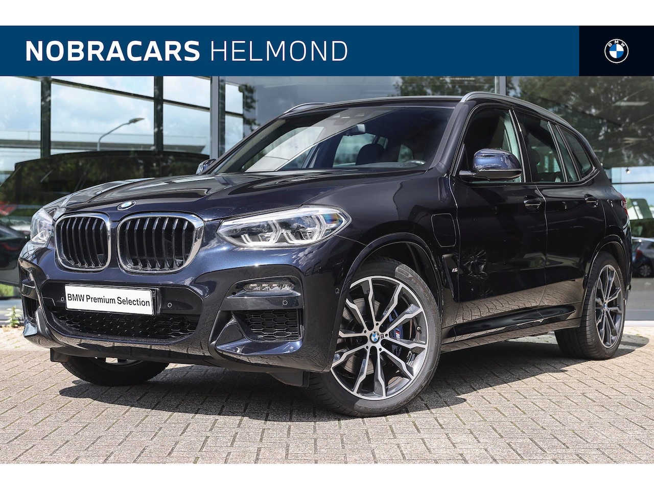 BMW X3 - xDrive30e High Executive M Sport Automaat / Sportstoelen / Adaptieve LED / Parking Assista - AutoWereld.nl