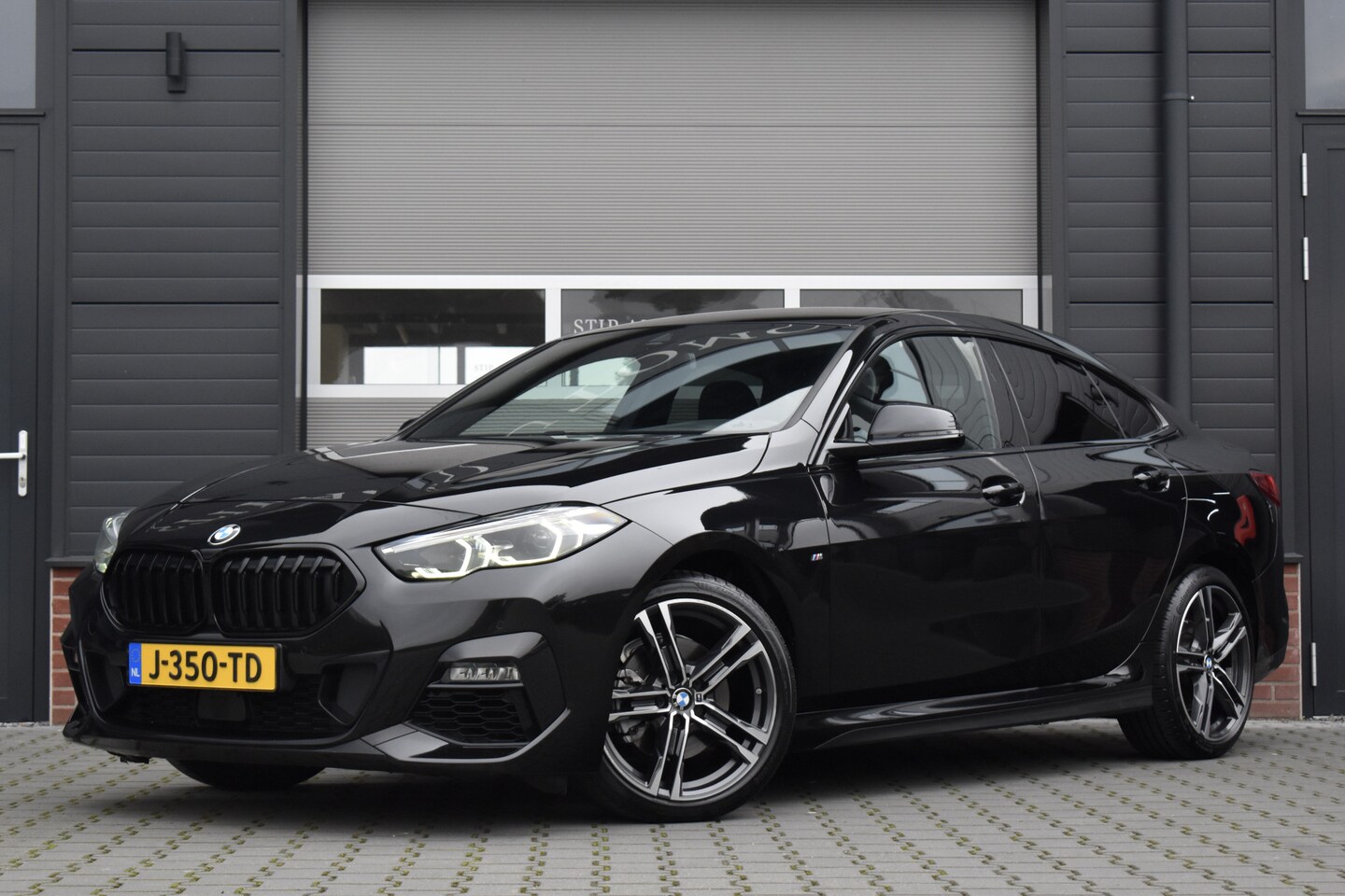 BMW 2-serie Gran Coupé - 218i M Sport Shadow | Adaptive Cruise Control | CarPlay | Stuur + Stoelverwarming | Audio - AutoWereld.nl