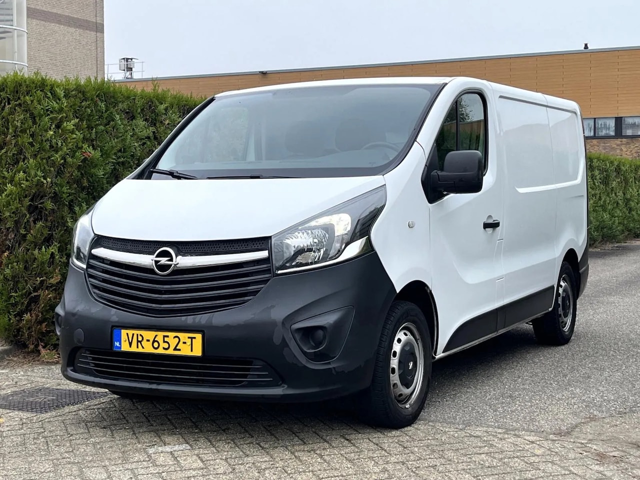 Opel Vivaro - 1.6 CDTI L1H1 Edition 1.6 CDTI L1H1 Edition - AutoWereld.nl