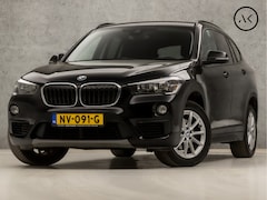 BMW X1 - sDrive18i Luxury (NAVIGATIE, CLIMATE, STOELVERWARMING, GETINT GLAS, SPORTSTOELEN, PARKEERS