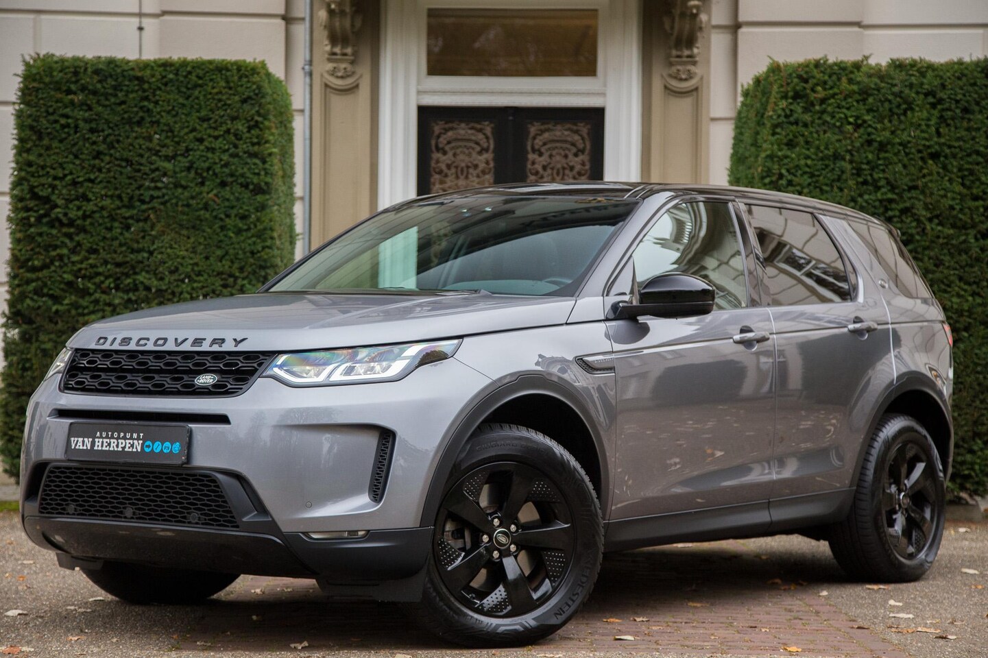 Land Rover Discovery Sport - P200 2.0 S Facelift | Pano | Leder | Carplay | Dealer onderh - AutoWereld.nl