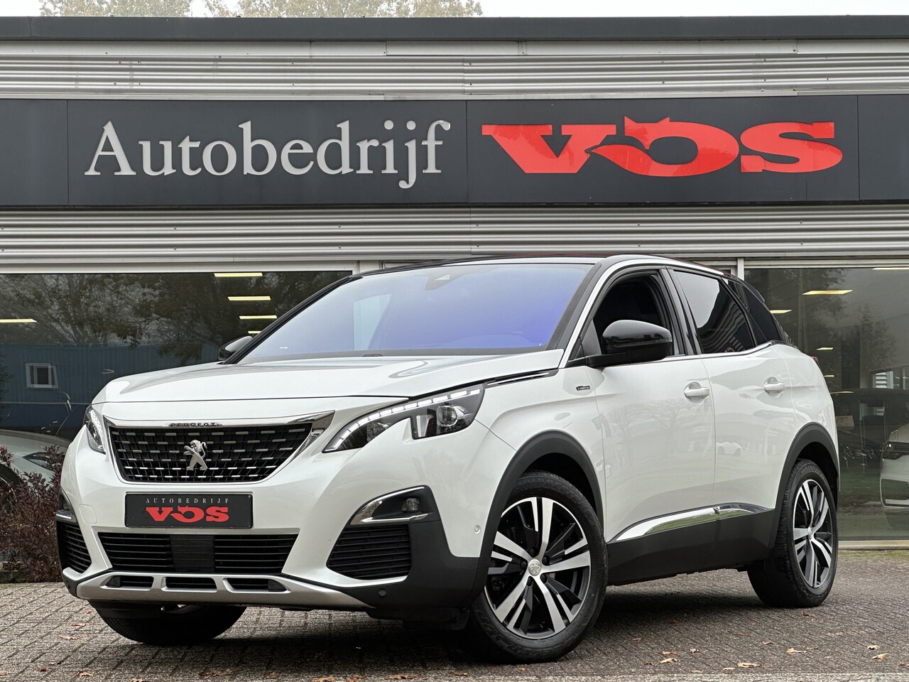 Peugeot 3008 - 1.6 GT Line | LED | Navi | Camera | Trekhaak | CarPlay - AutoWereld.nl