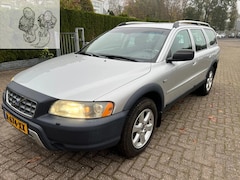 Volvo XC70 - 2.5 T 4WD Momentum ECC NAVI LEDER XENON