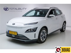 Hyundai Kona Electric - EV Comfort 64 kWh | € 2000, - Subsidie mogelijk Virtual cockpit, ACC+stuurhulp, Camera, Cl