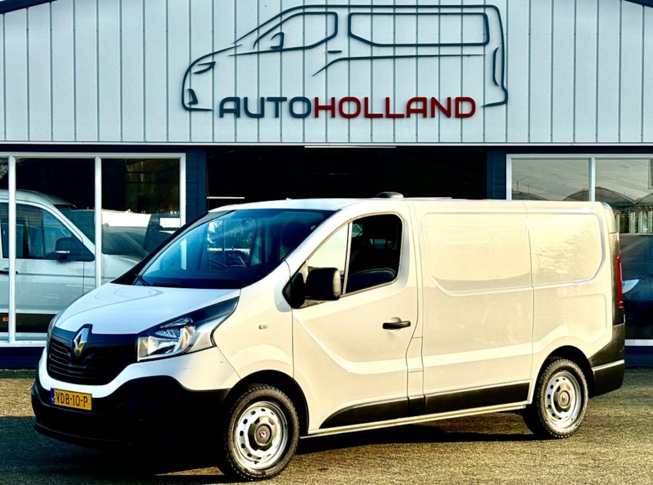 Renault Trafic - 1.6 DCI 70KW 95PK EURO 6 AIRCO/ CRUISE CONTROL/ PARKEERSENSOREN/ - AutoWereld.nl