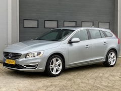 Volvo V60 - 2.4 D6 AWD Plug-In Summum Navi Camera Trekhaak 1e eigenaar