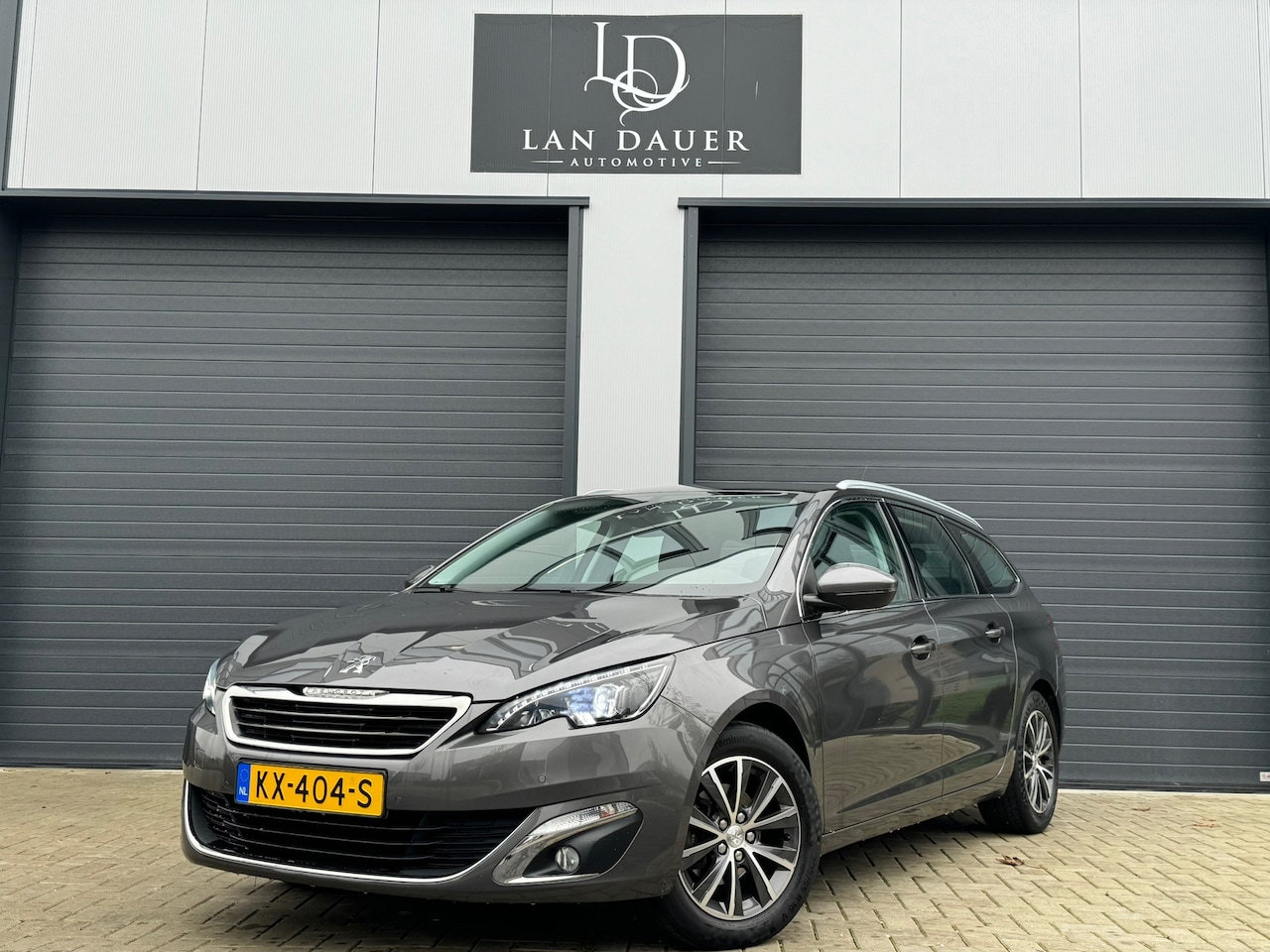 Peugeot 308 SW - 1.2 PureTech Allure 1.2 PureTech Allure - AutoWereld.nl