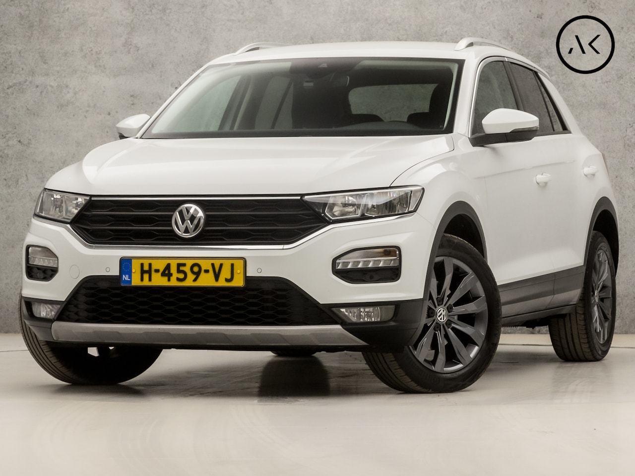 Volkswagen T-Roc - 1.5 TSI Sport 150Pk Automaat (APPLE CARPLAY, GROOT NAVI, CAMERA, ADAPTIVE CRUISE, GETINT G - AutoWereld.nl