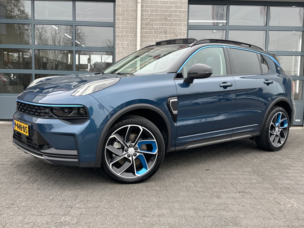 Lynk & Co 01 - 1.5 PLUG IN HYBRID | CAMERA | SCHUIFDAK | - AutoWereld.nl