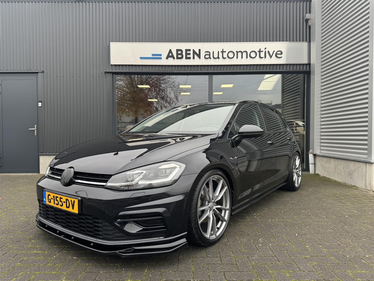 Volkswagen Golf - 1.5 TSI 150PK Highline Business R automaat (NAVI|19"|ACC|LED) - AutoWereld.nl