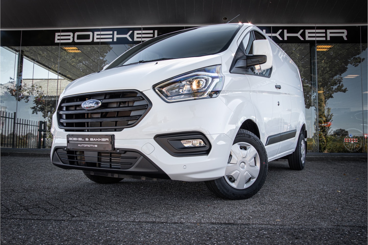 Ford Transit Custom - 280 2.0 TDCI L1H1 Trend Imperiaal - LED - Navigatie - Trekhaak Direct rijden zonder BPM!! - AutoWereld.nl