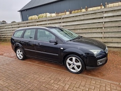 Ford Focus Wagon - 1.6-16V Futura