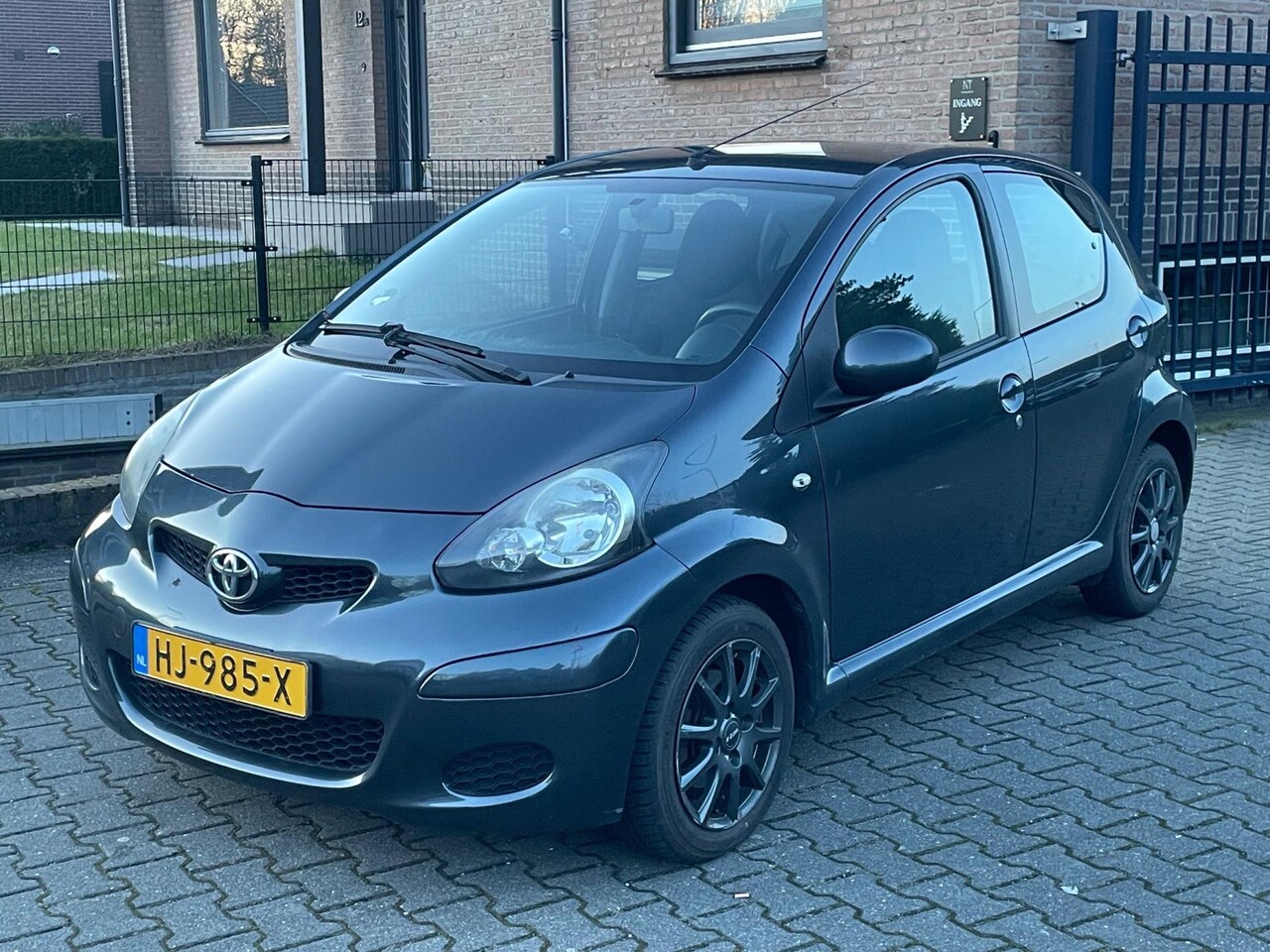 Toyota Aygo - 1.0-12V Access Airco Sportvelgen Nieuwe Banden - AutoWereld.nl