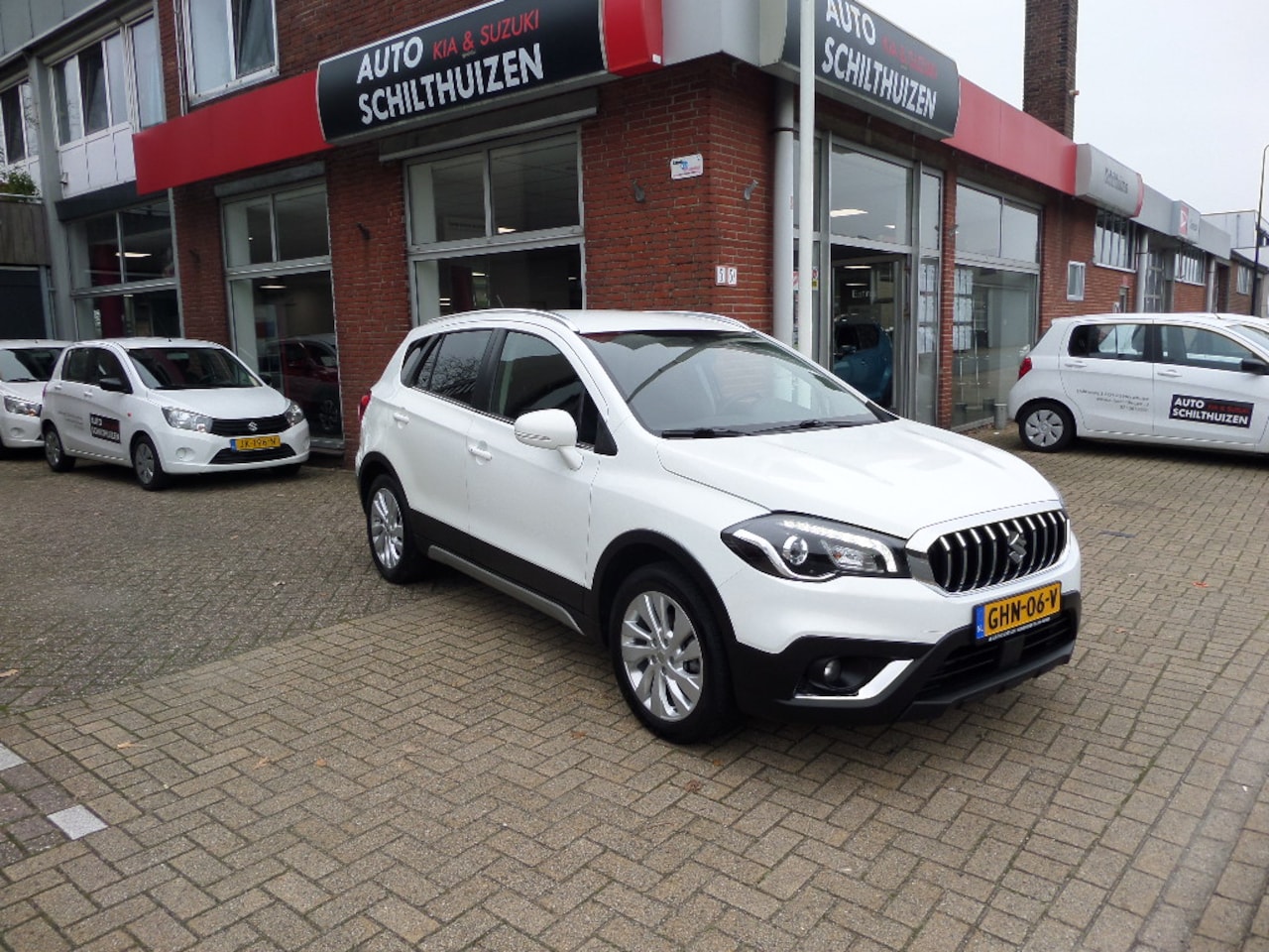 Suzuki SX4 S-Cross - 1.0 Boosterjet 112PK Exclusive - AutoWereld.nl