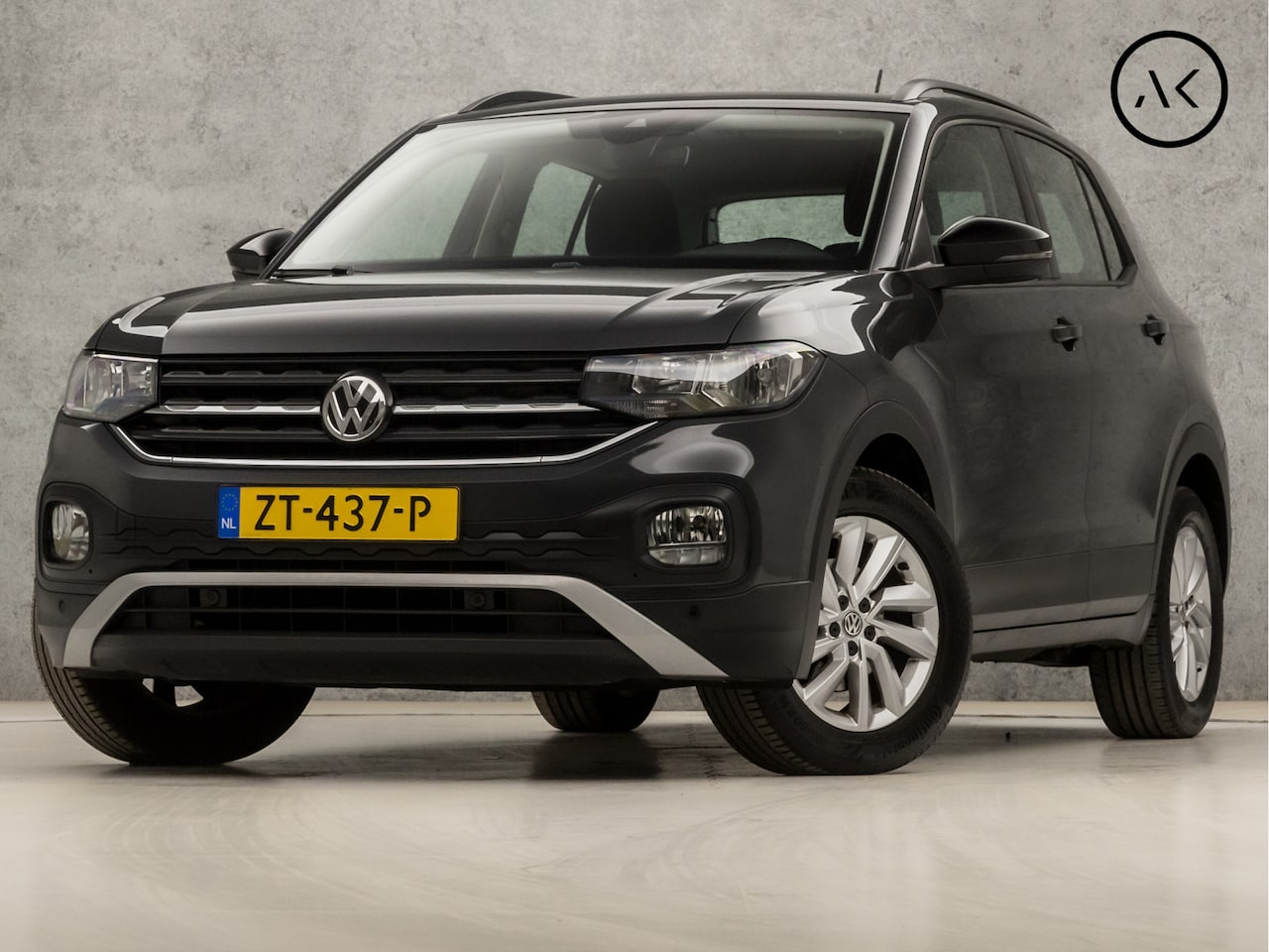 Volkswagen T-Cross - 1.0 TSI Life (APPLE CARPLAY, GROOT NAVI, LM VELGEN, SPORTSTOELEN, ADAPTIVE CRUISE, ARMSTEU - AutoWereld.nl