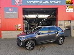 Toyota Yaris Cross - 1.5 Hybrid Dynamic AWD Navigatie/ Parkeersensoren/ Stoelverwarming/ Rijklaarprijs