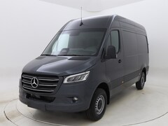 Mercedes-Benz Sprinter - 319 CDI 190pk L2H2 RWD Automaat, Distronic, Geveerde stoel, 3, 5t trekhaakvoorbereiding, v