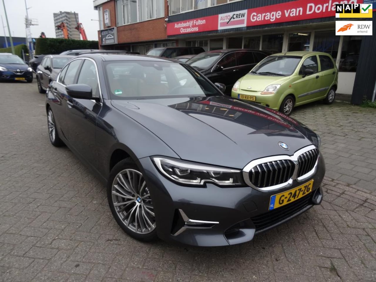 BMW 3-serie - 330e eDrive Edition/Aut/Leder/Schuifdak/54d km - AutoWereld.nl