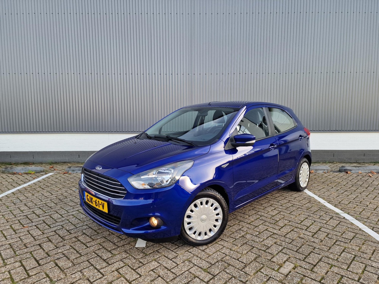 Ford Ka - 1.2 Trend Ultimate Airco Cruisecontrol PDC MFS - AutoWereld.nl