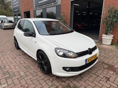 Volkswagen Golf - 2.0 TDI R-Line Edition