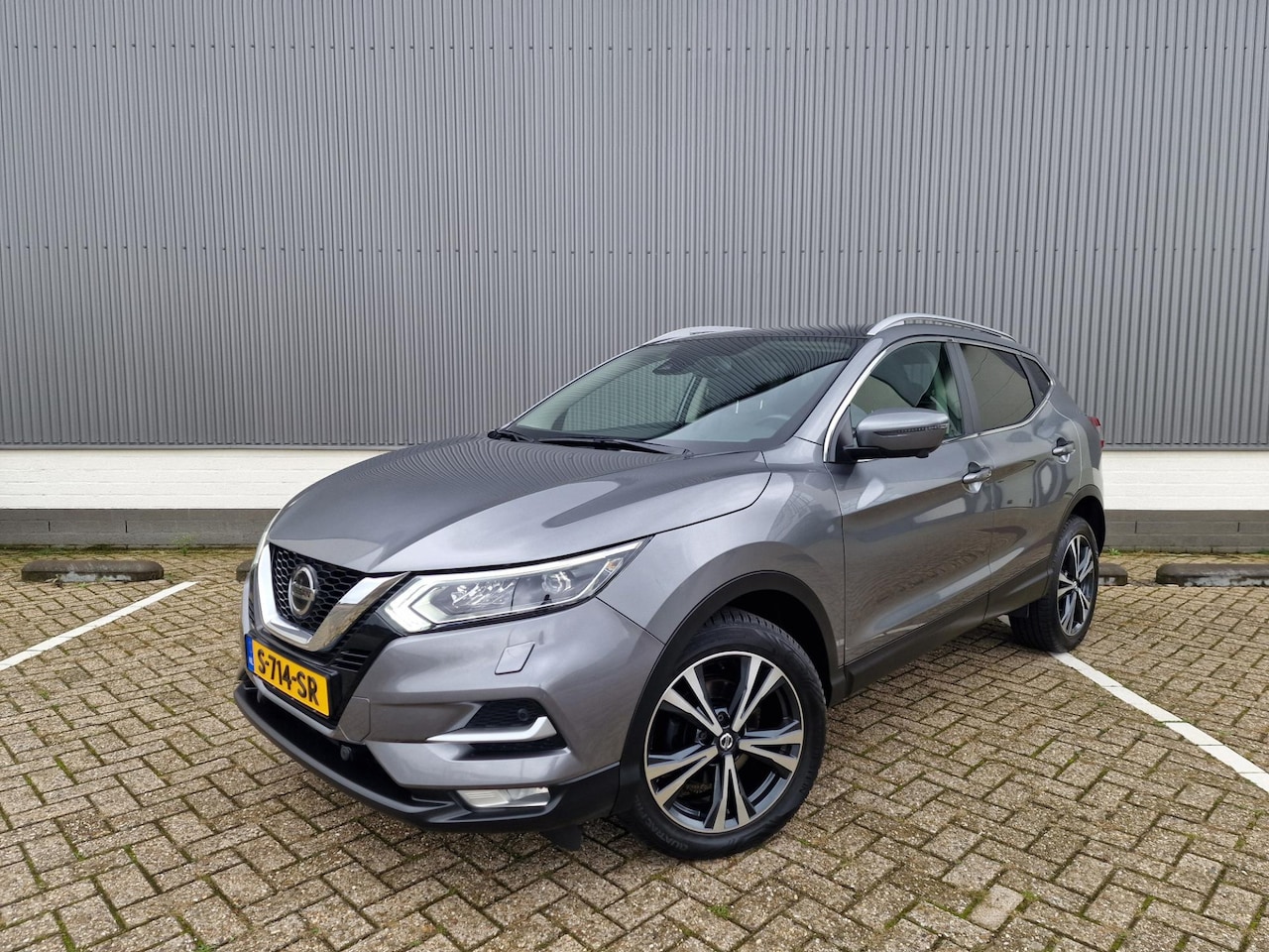 Nissan Qashqai - 1.3 DIG-T Tekna 360 Camera Panodak Leder Navi - AutoWereld.nl