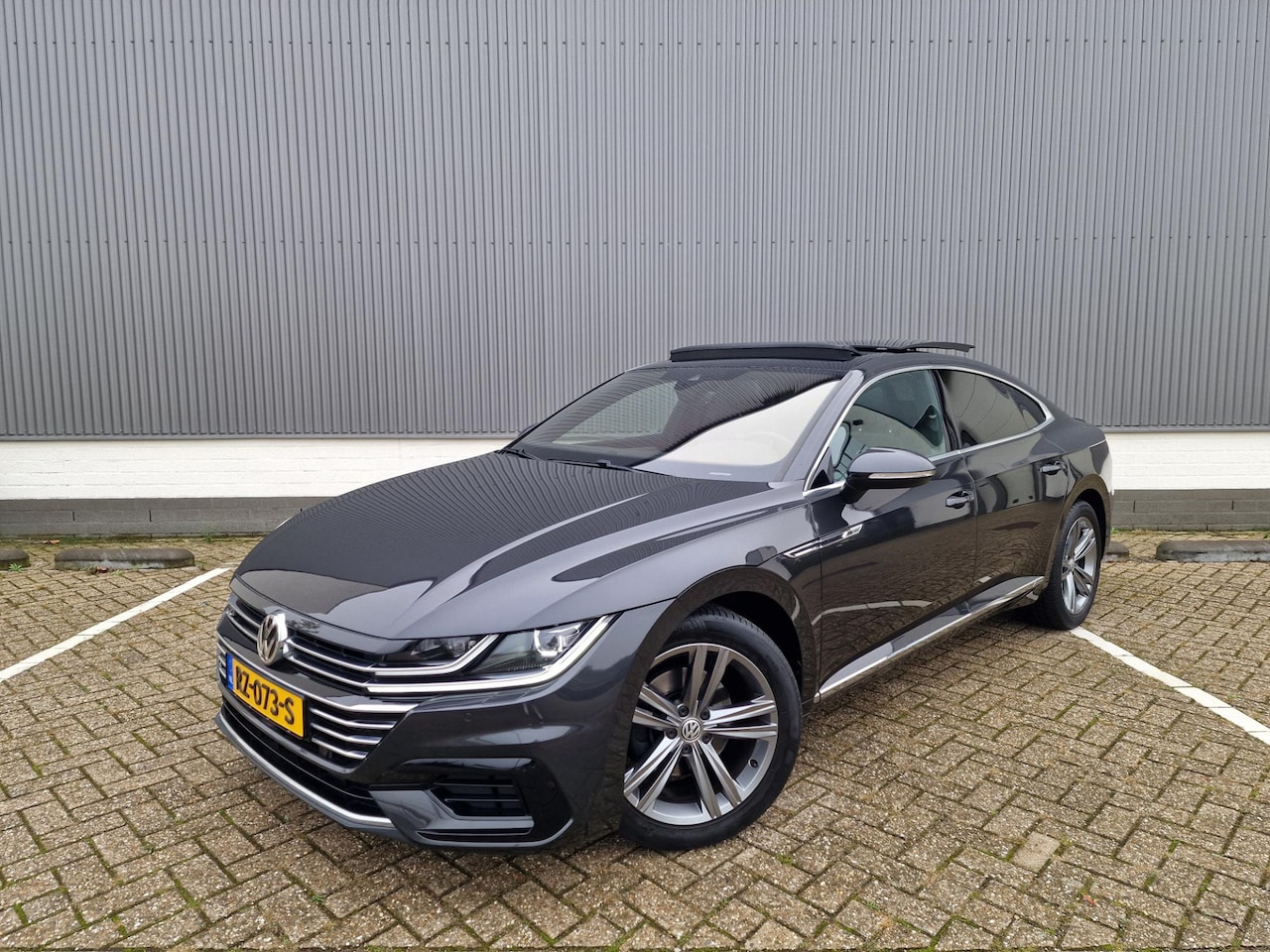 Volkswagen Arteon - 1.5 TSI Business 3x R Line Panodak Virtual ACC PDC MFS - AutoWereld.nl