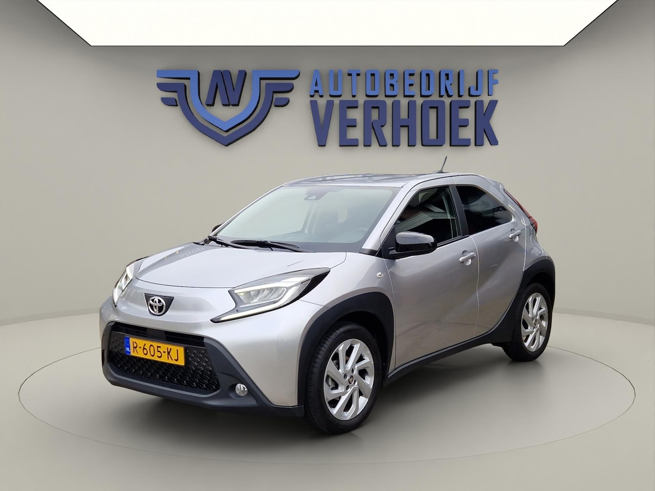 Toyota Aygo X - 1.0 VVT-i S-CVT First NL Auto - Carplay - Automaat - AutoWereld.nl