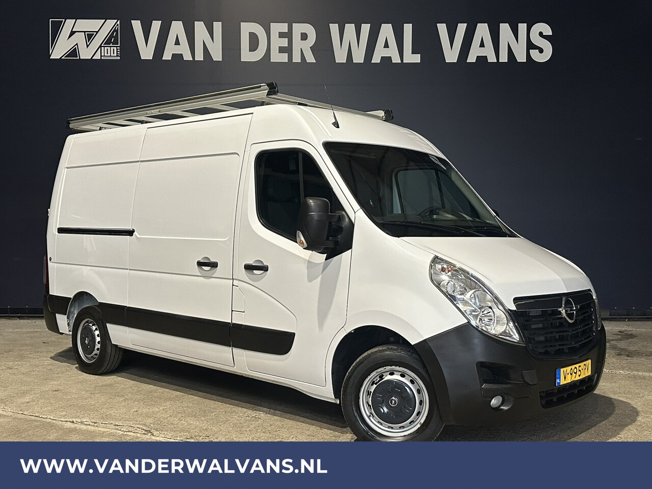 Opel Movano - 2.3 CDTI 146pk L2H2 Euro6 Airco | Camera | Navigatie | Imperiaal | 2500kg Trekhaak Cruisec - AutoWereld.nl