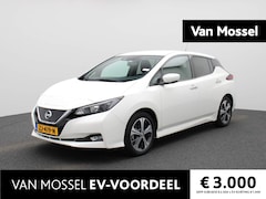 Nissan LEAF - N-Connecta 40 kWh | Navigatie | Camera | Stoelverwarming | Keyless |