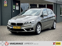 BMW 2-serie Active Tourer - 220i 192PK High Executive Panorama Trekhaak Camera Elek. achterk