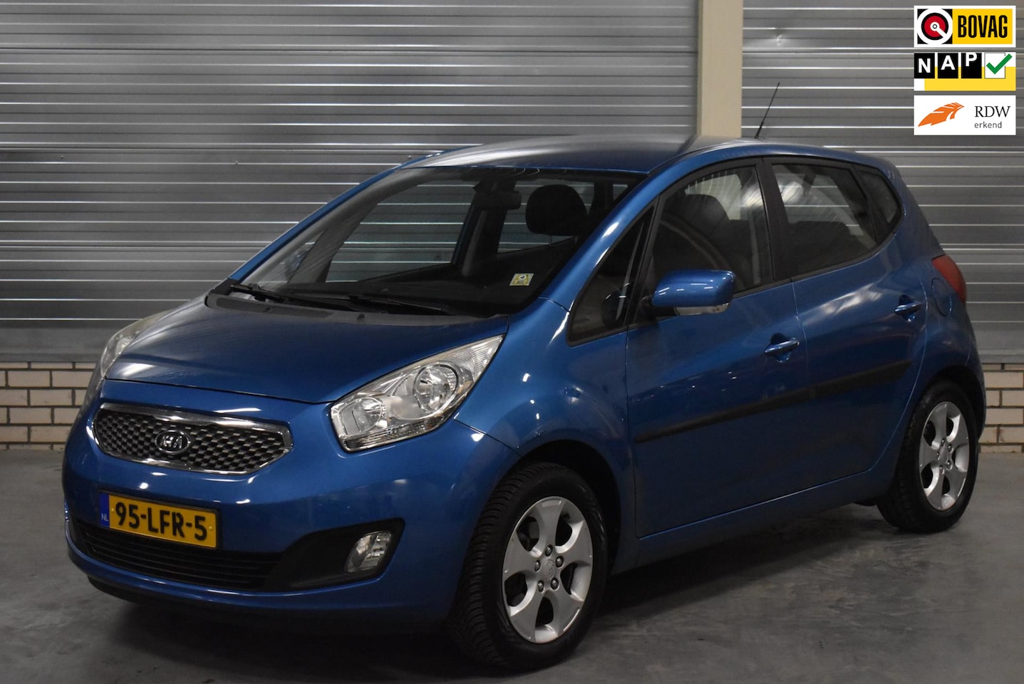 Kia Venga - 1.6 CVVT X-ecutive + Parkeersensoren|Climate Control|Cruise Control|Bluetooth|Trekhaak| - AutoWereld.nl