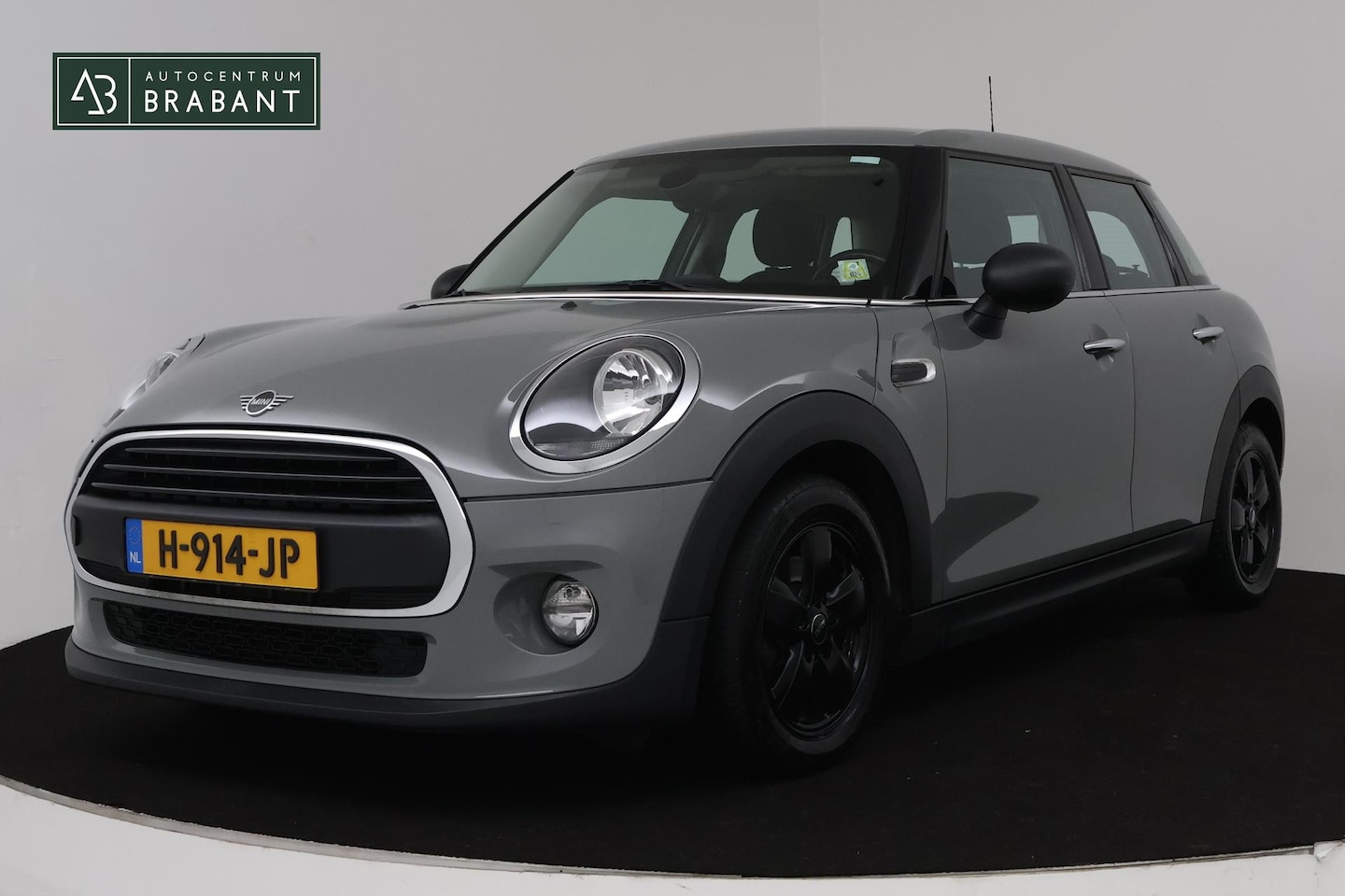 MINI One - Mini 1.5 Pepper (NAVIGATIE, CRUISE, 1e EIGENAAR, DEALER ONDERHOUDEN) - AutoWereld.nl