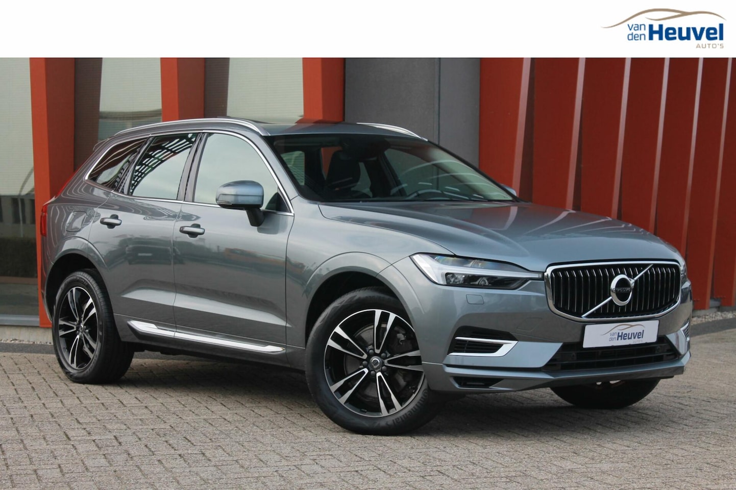 Volvo XC60 - T6 Recharge AWD Inscription Expression | Panoramadak | Pilot Assist | BLIS | Trekhaak | St - AutoWereld.nl