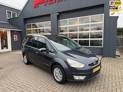 Ford Galaxy - 2.0-16V Ghia / Pano / Cruise / Clima / Trekhaak . NL Auto met NAP