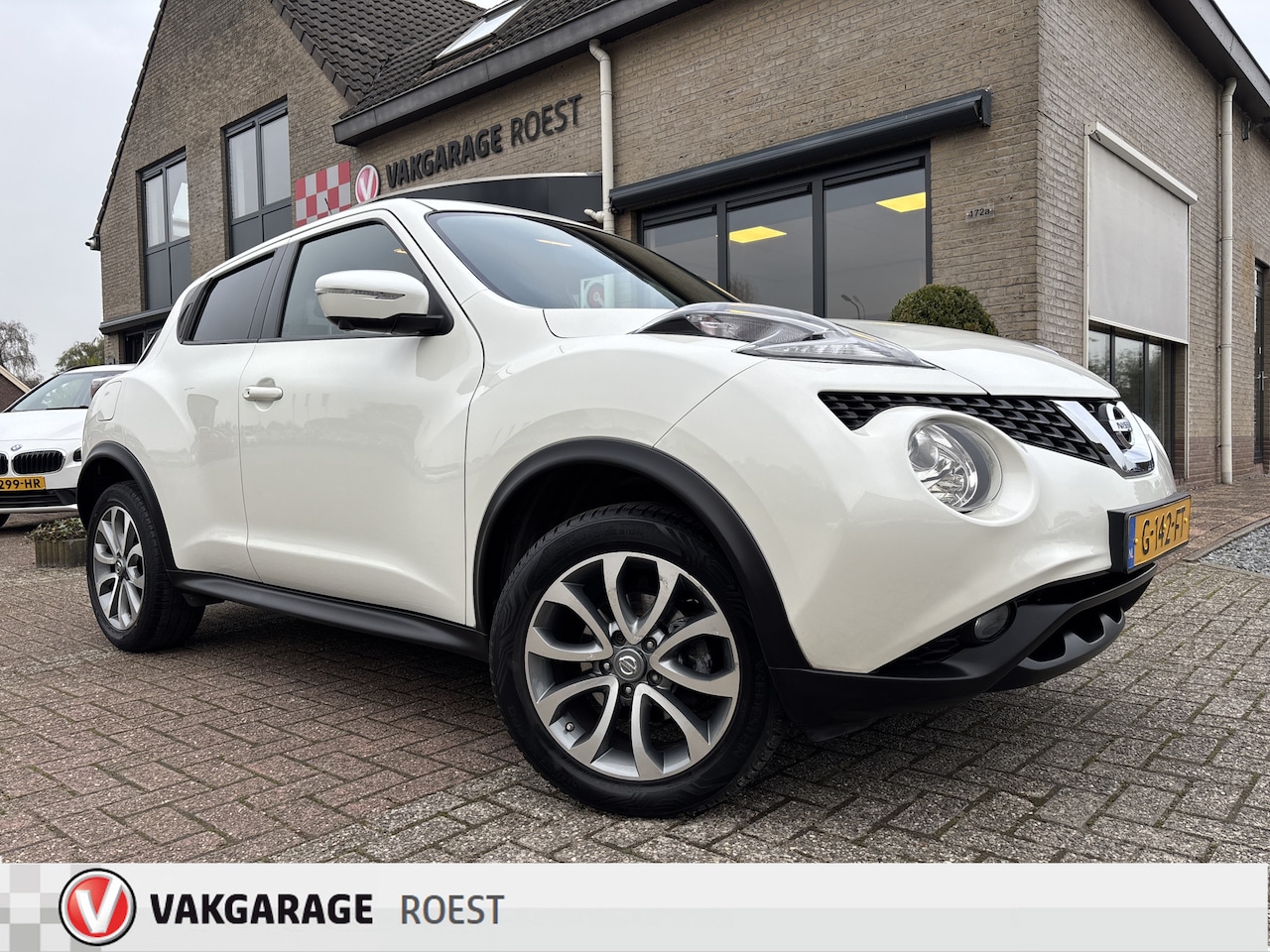 Nissan Juke - 1.2 DIG-T N-Connecta Trekhaak / Navigatie / Camera - AutoWereld.nl