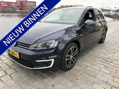 Volkswagen Golf - 1.4 TSI GTE panodak navi airco/ecc