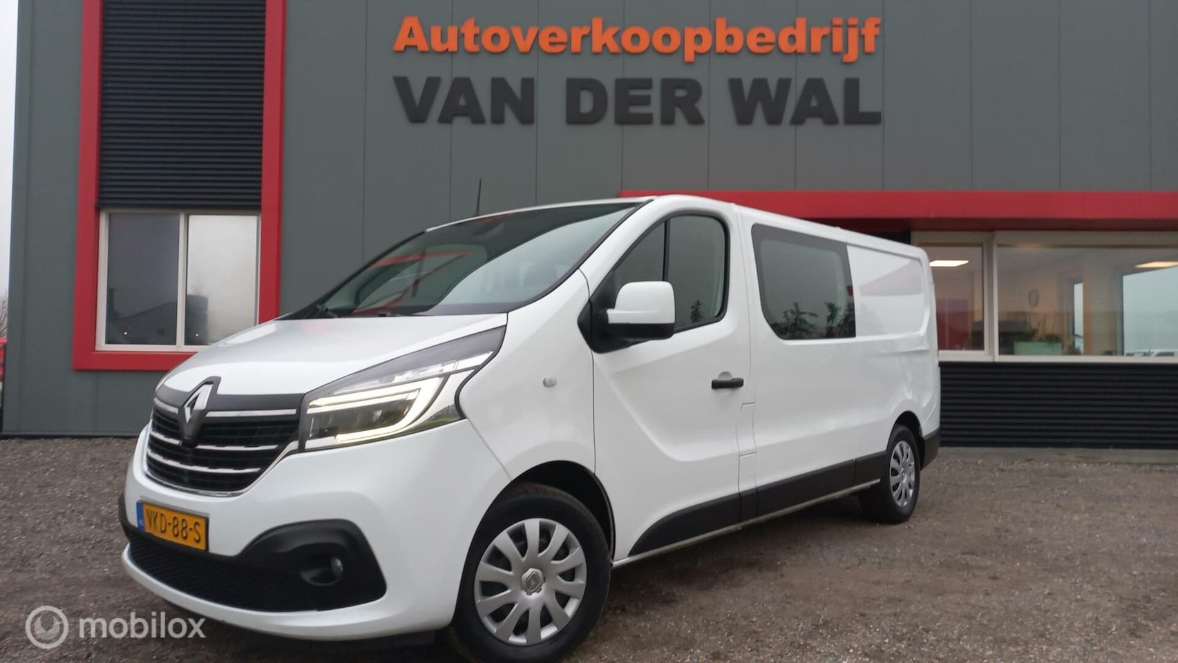 Renault Trafic - bestel 2.0 dCi 120 T29 L2H1 DC Work Edition - AutoWereld.nl