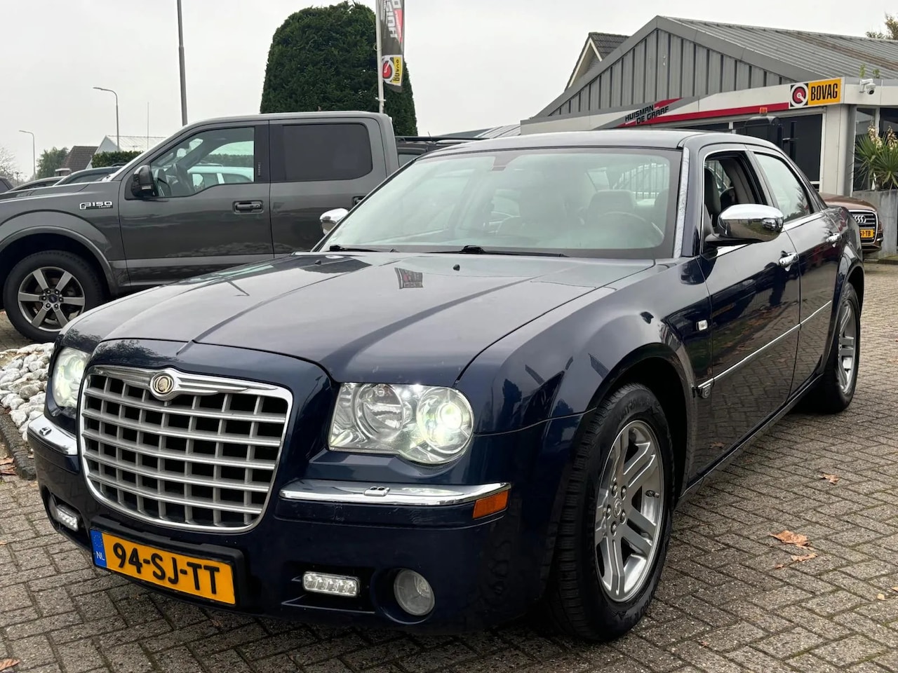 Chrysler 300C - 3.0 V6 CRD Sedan Youngtimer 2006 Xenon Led - AutoWereld.nl