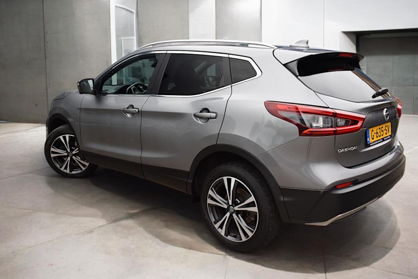 Nissan Qashqai - 1.3 DIG-T Business Edition, 360 graden camera, Rijbaan detectie, Panoramadak