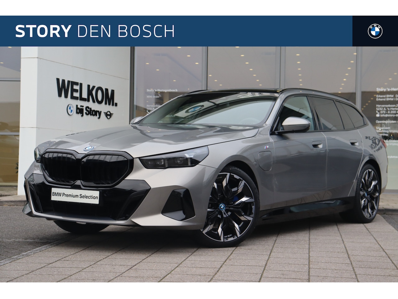 BMW 5-serie Touring - 530e High Executive M Sport Automaat / Panoramadak / Trekhaak / Bowers & Wilkins / Parking - AutoWereld.nl