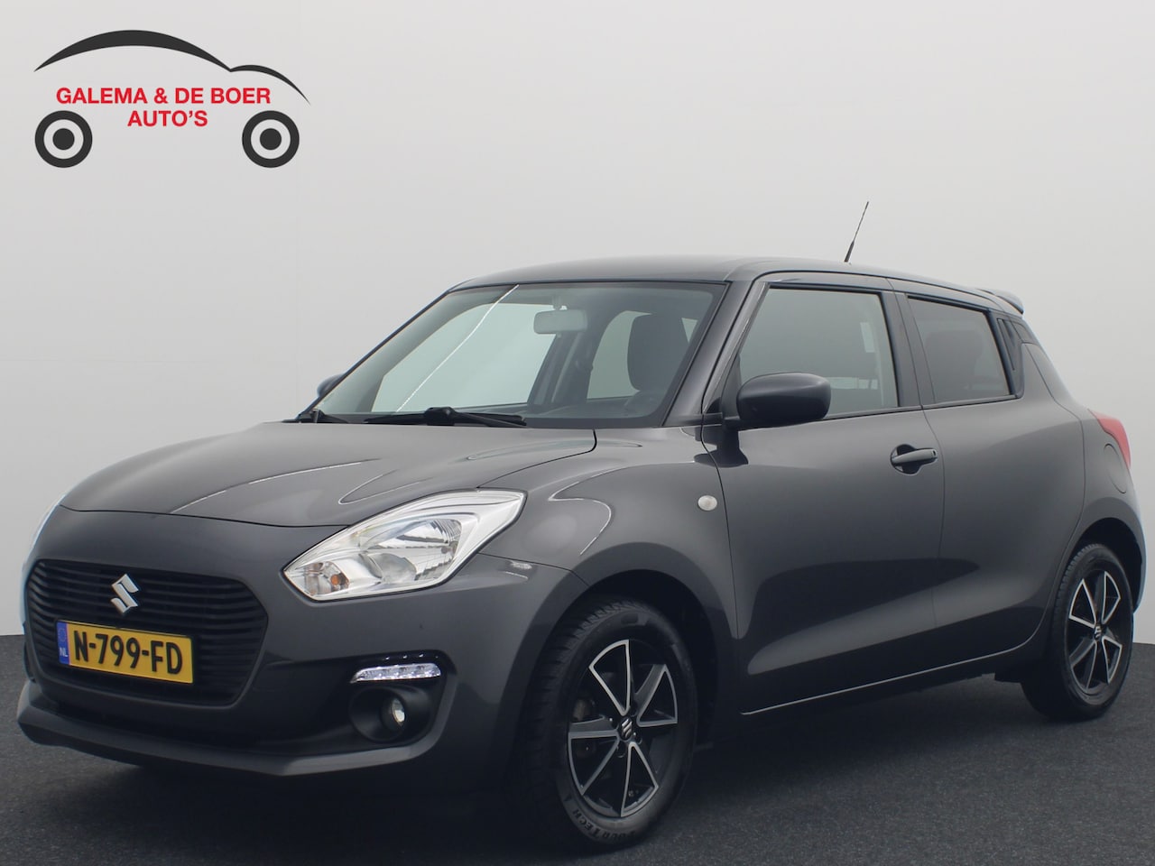 Suzuki Swift - 1.2 Comfort STOELVERW / LED / CAMERA / APPLE-ANDROID / AIRCO / DAB / LMV / MISTLAMPEN - AutoWereld.nl