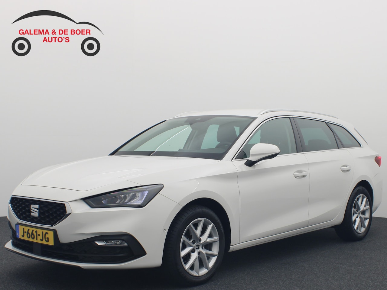 Seat Leon Sportstourer - 1.5 TSI Style Launch Edition KEYLESS / FULL LED / CAMERA / STOELVERW / STUURVERW / ACC / P - AutoWereld.nl