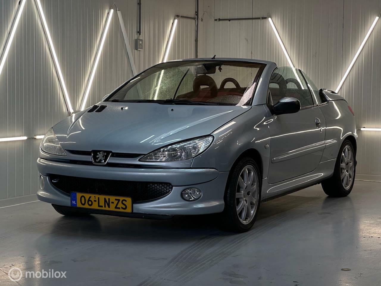 Peugeot 206 CC - 1.6-16V | AIRCO | ELEK DAK | LEDER INTERIEUR - AutoWereld.nl