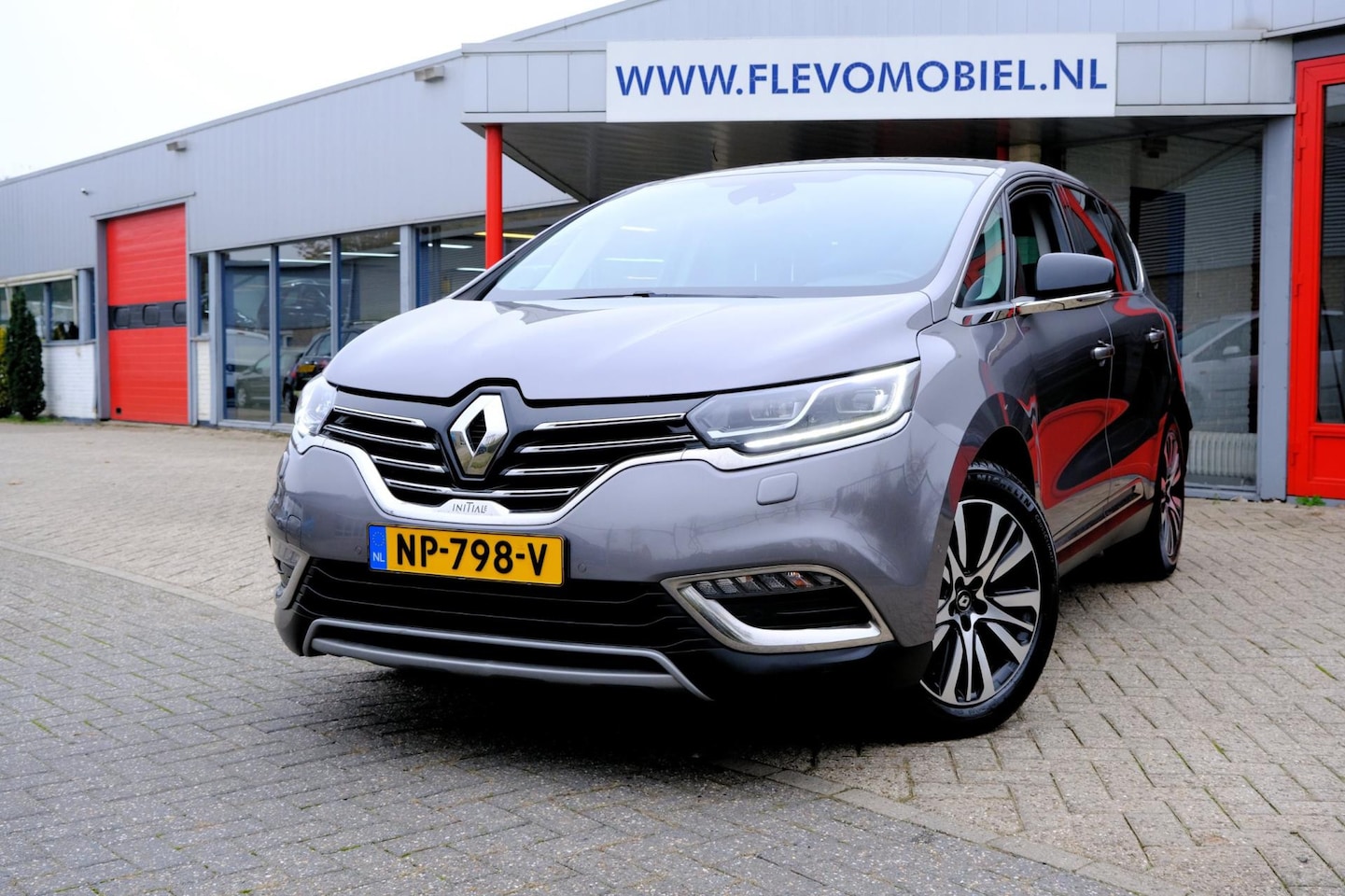 Renault Espace - 1.6 TCe 200pk Initiale Paris 7-pers Aut. Pano|1e Eig|Leder|ParkAssist|Navi|Cam|Enz! - AutoWereld.nl