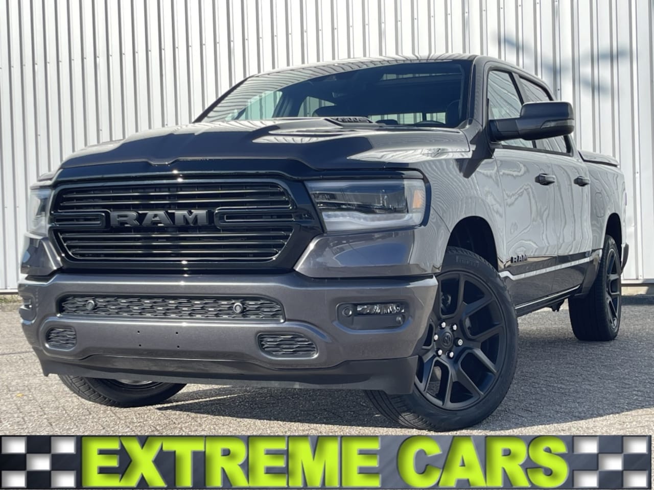 Dodge Ram Pick Up - 1500 4x4 Crew Sport Rijklaar - AutoWereld.nl